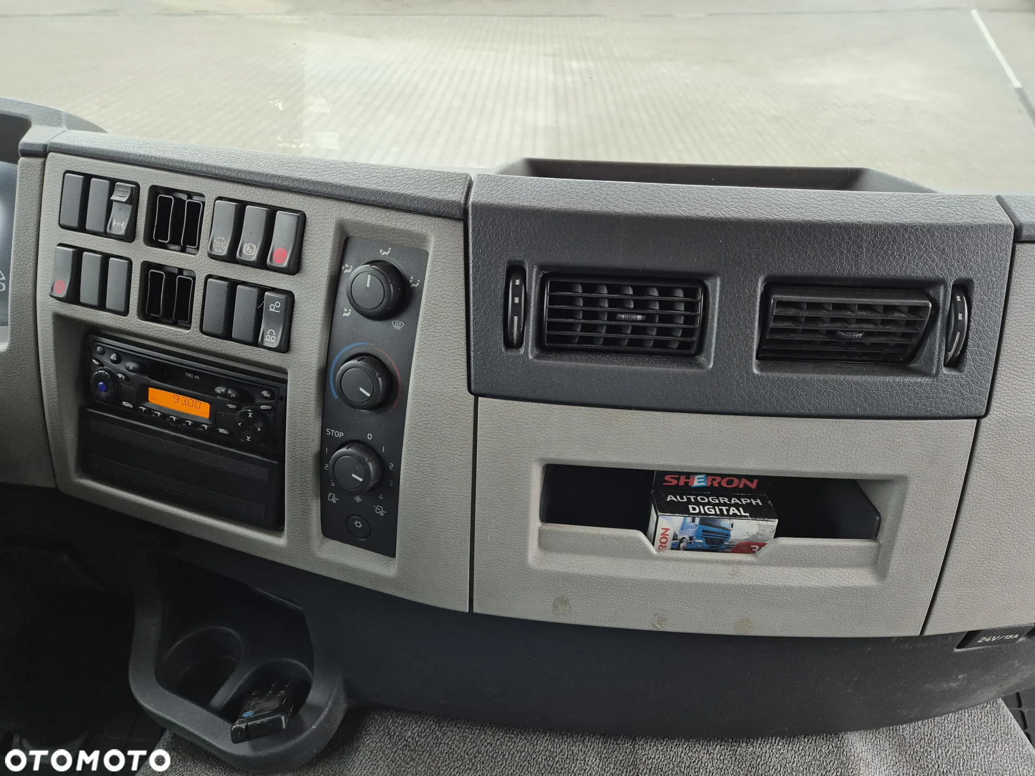 Volvo FE 320 , 62R, 6X2,22EP/FIRANKA, PLANDEKA zsuwany dach  / PO SERWISIE - 27