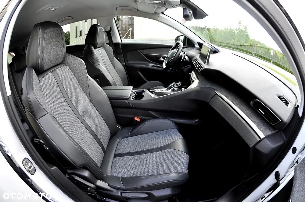 Peugeot 5008 1.5 BlueHDi Allure S&S EAT8 - 21