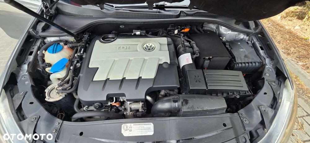 Volkswagen Golf 2.0 TDI DPF Comfortline 119 g - 35