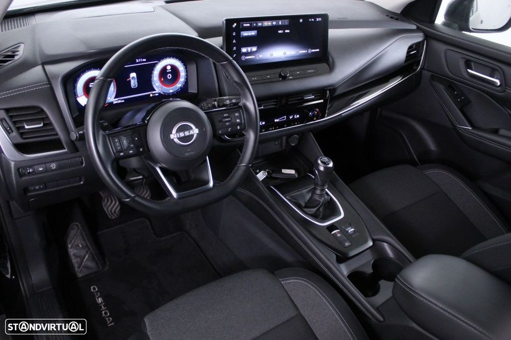 Nissan Qashqai 1.3 DIG-T N-Connecta LED+SKY - 31