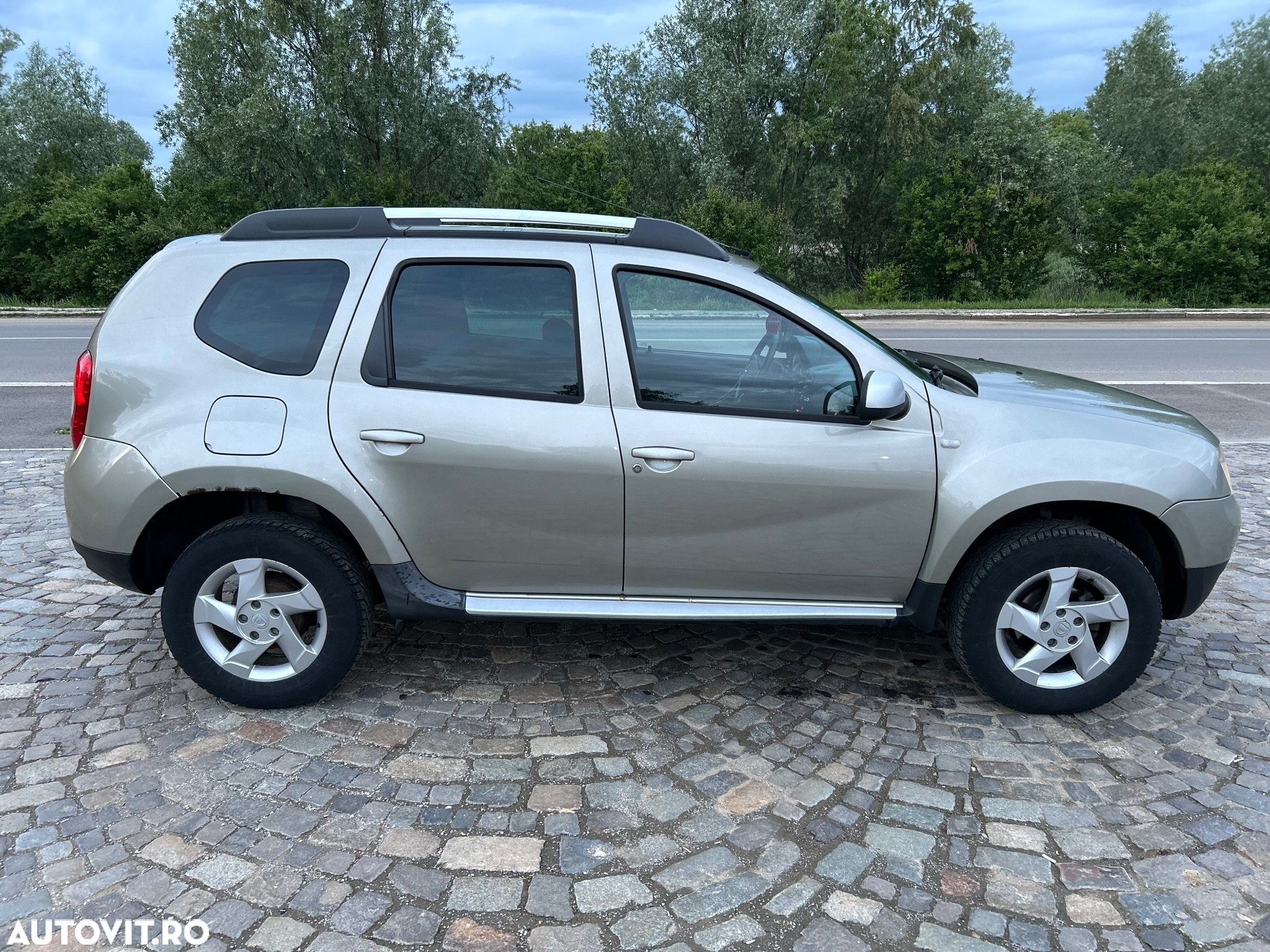 Dacia Duster 1.6 4x2 Prestige - 3