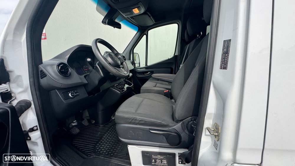 Mercedes-Benz Sprinter 311 CDI/37 - 19