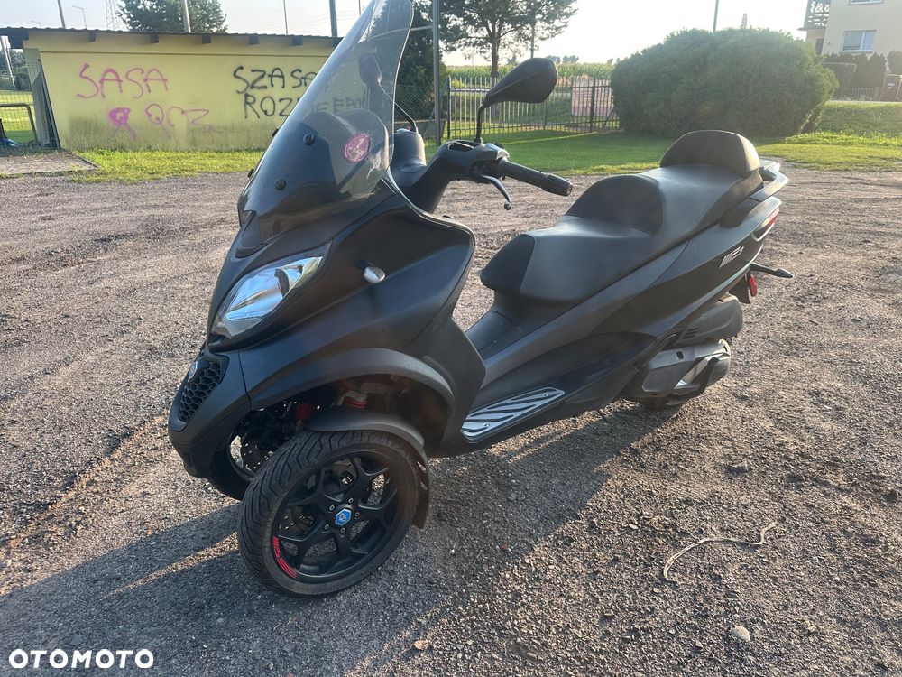 Piaggio MP-3 - 1