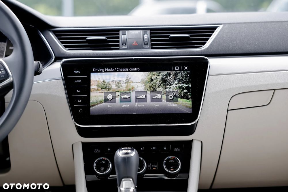 Skoda Superb 2.0 TSI 4x4 L&K DSG - 22