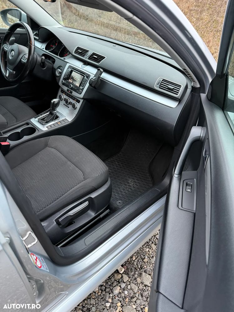 Volkswagen Passat 2.0 Blue TDI DSG SCR Comfortline - 14