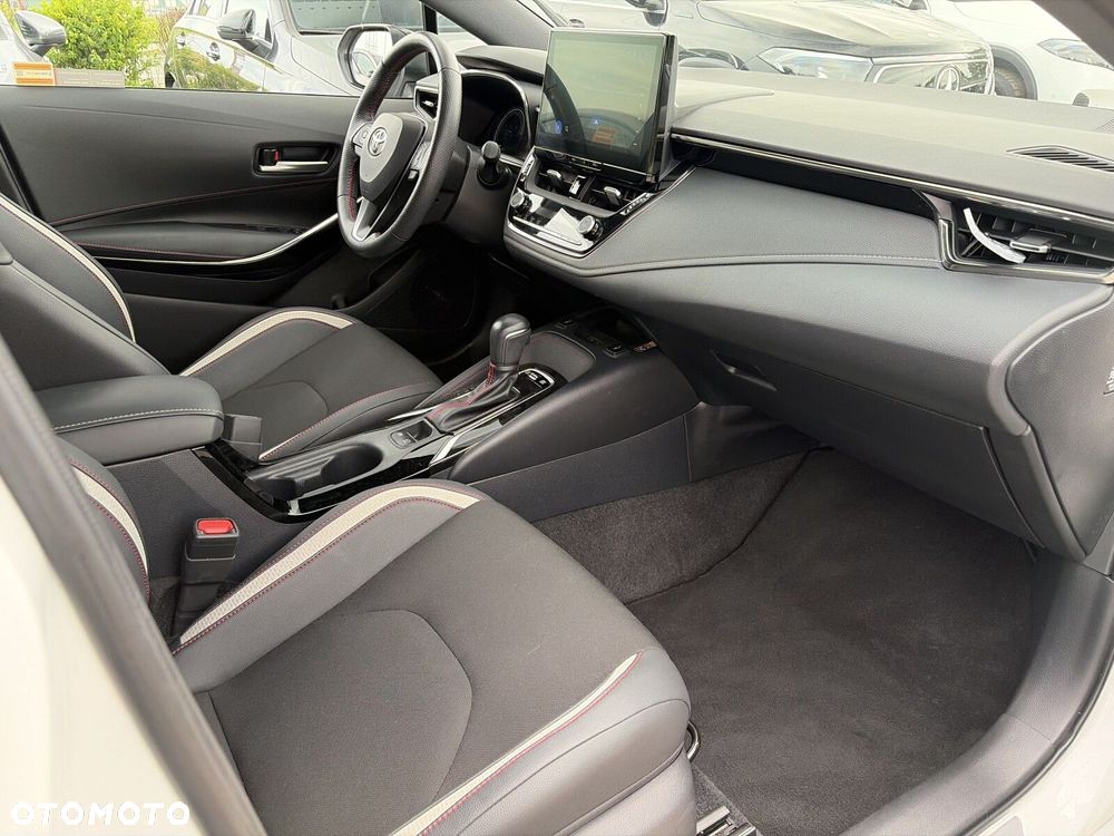 Toyota Corolla - 13