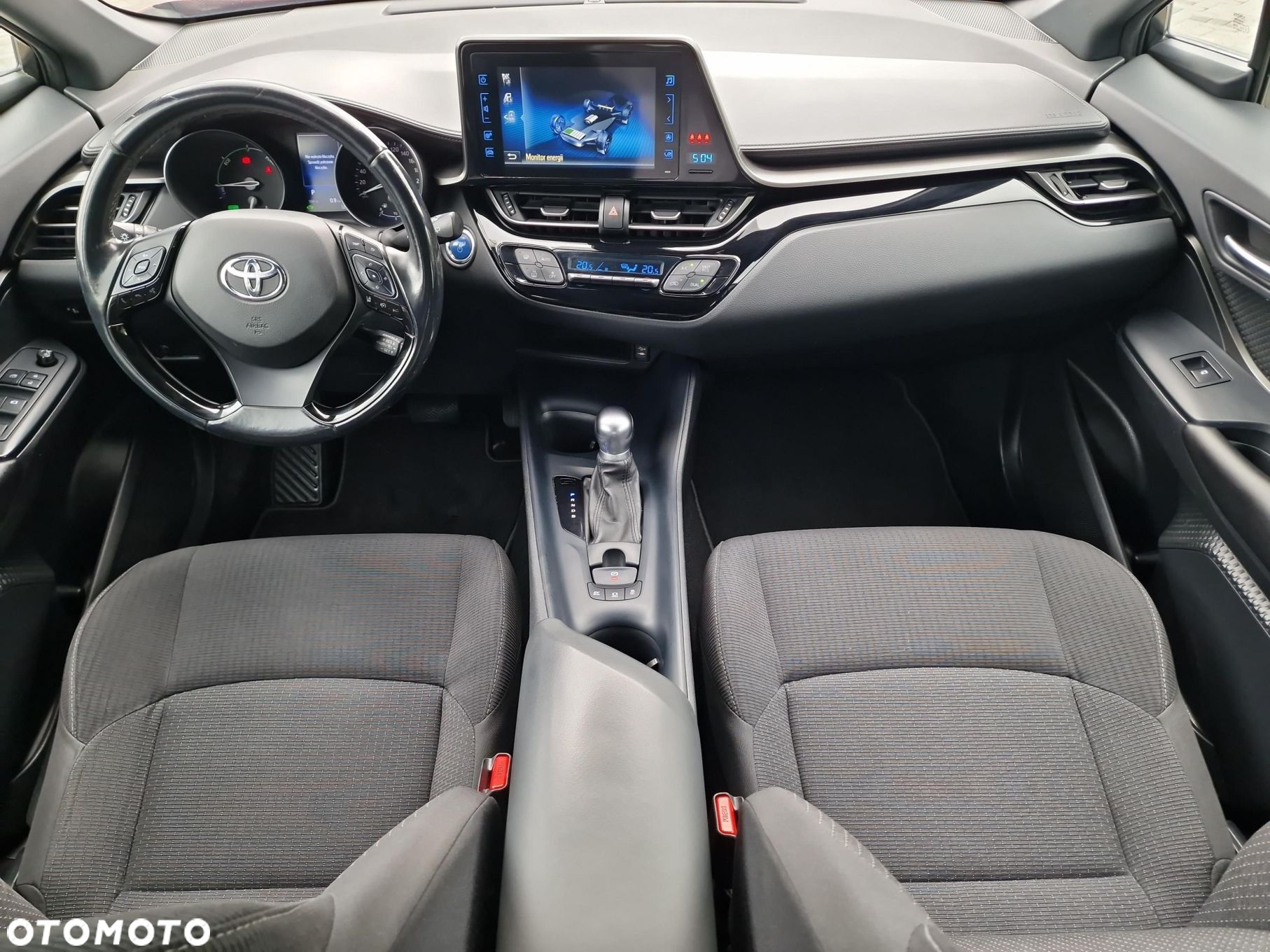 Toyota C-HR - 9