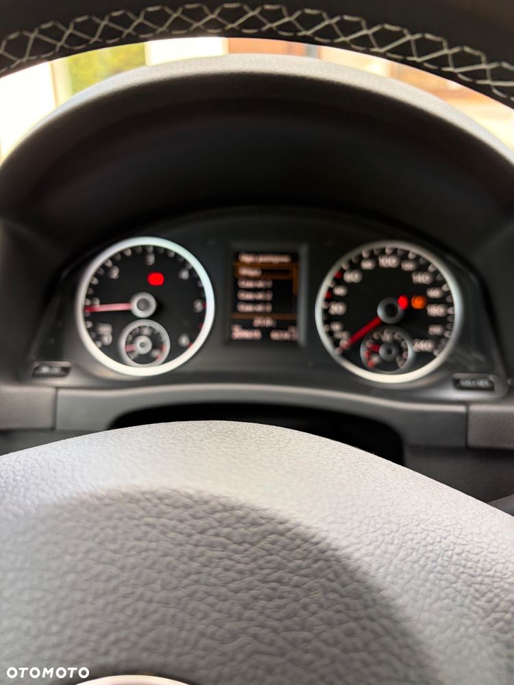 Volkswagen Tiguan 2.0 TDI SCR 4MOTION BlueMotion Technology DSG Lounge Track & Style - 32