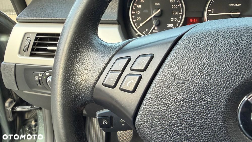 BMW Seria 3 - 17