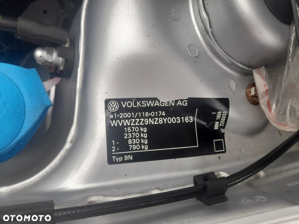 Volkswagen Polo 1.2 Entry - 22