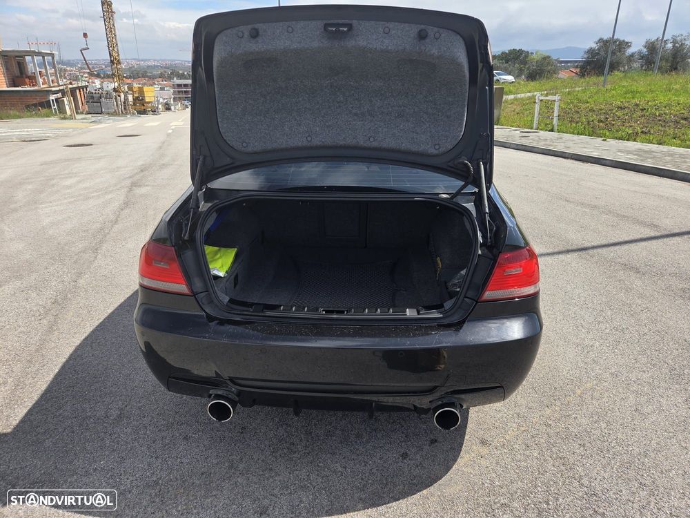 BMW 320 d Coupe - 13