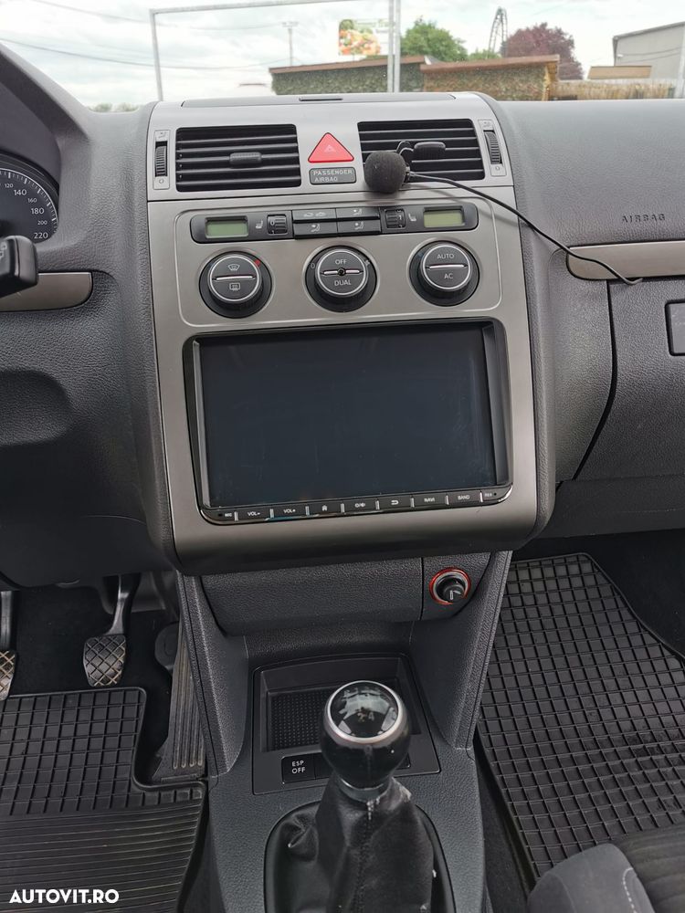 Volkswagen Touran 1.6 United - 24