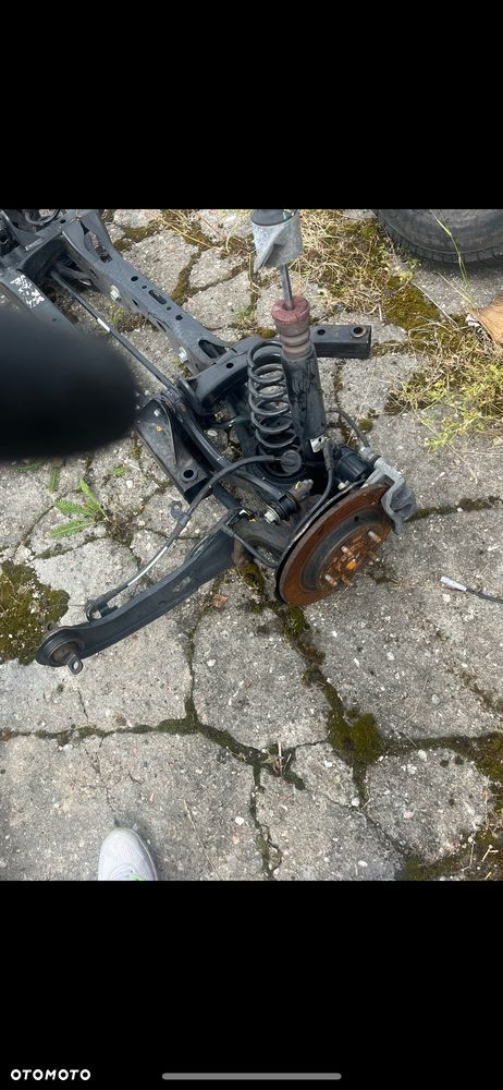 Zwrotnica tył prawa lewa KIA CEED III Hyundai I30 - 1
