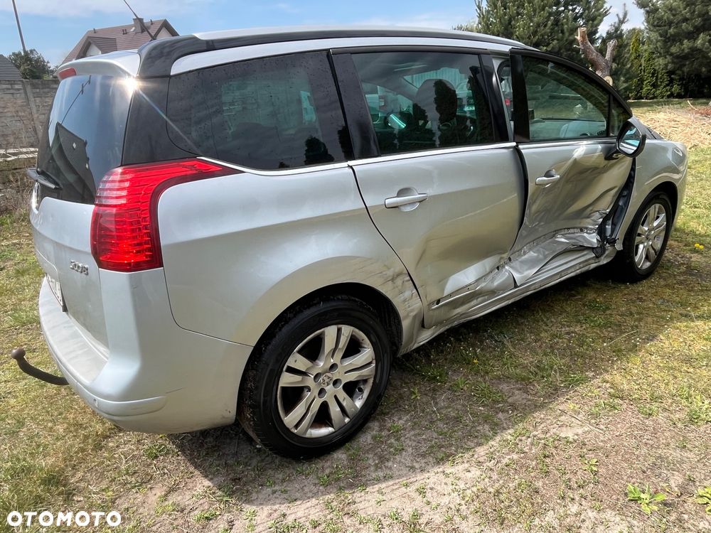 Peugeot 5008 HDI FAP 110 Platinum - 9