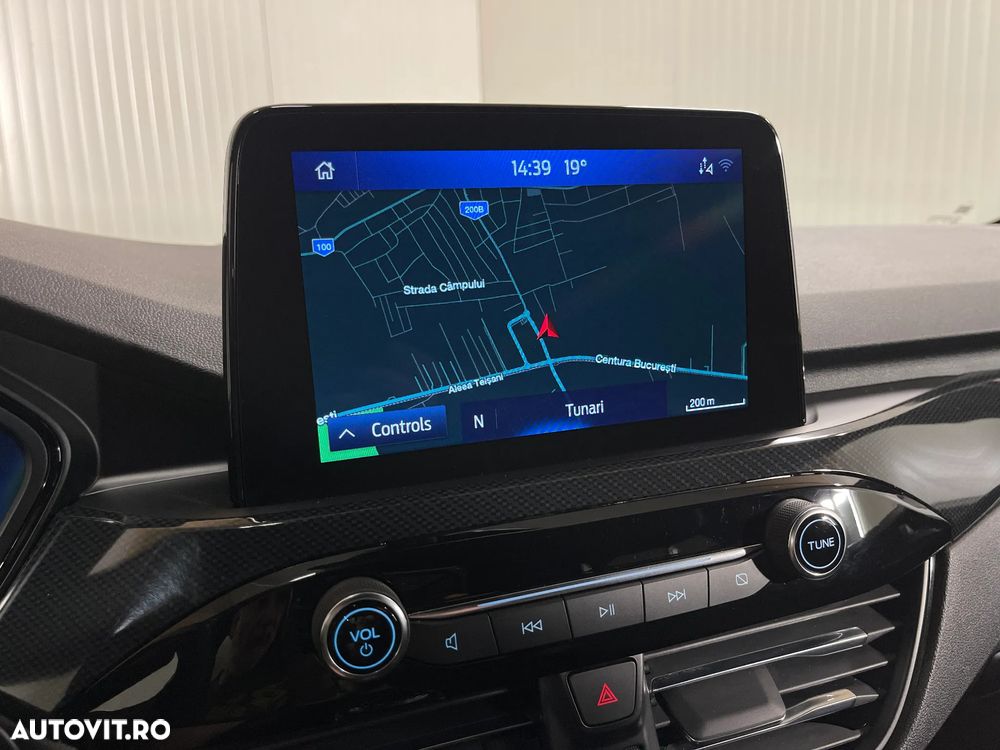 Ford Kuga 2.5 Duratec FHEV 4x4 ST-LINE - 15
