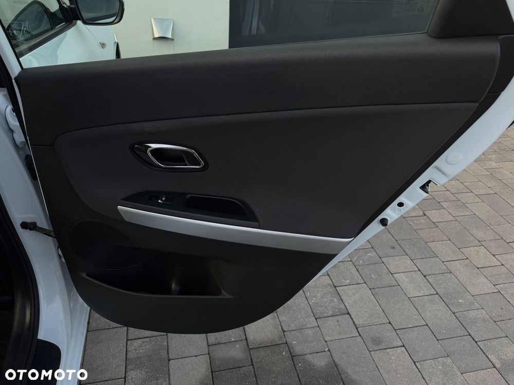 Kia Ceed 1.6 GDI Edition 7 - 31