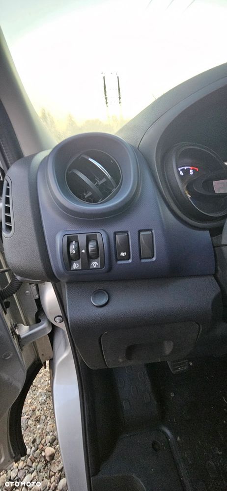 Opel Vivaro - 16