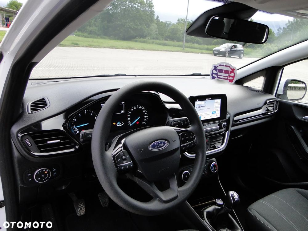 Ford Fiesta - 10