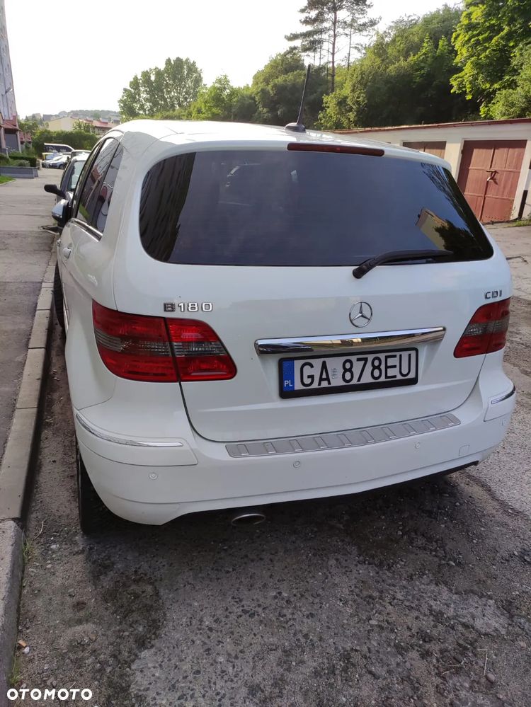 Mercedes-Benz Klasa B 180 CDI Autotronic - 13