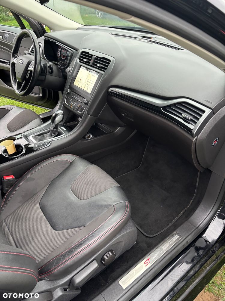 Ford Mondeo 2.0 EcoBoost STart-Stopp Autom ST-Line - 13