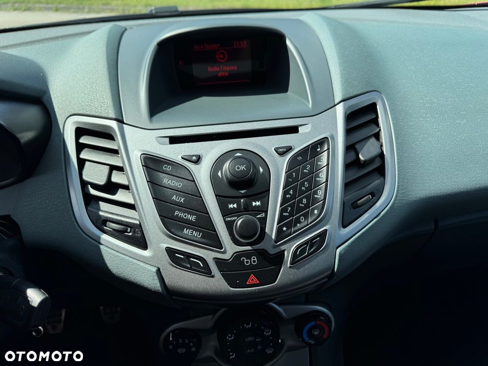 Ford Fiesta 1.25 Celebration - 22