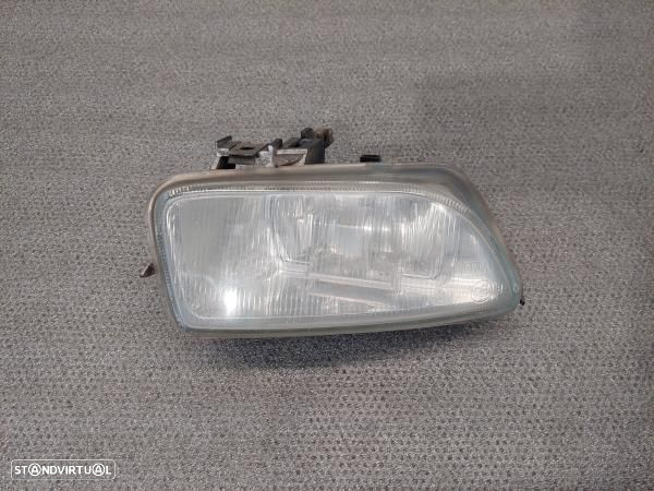 Farol Nevoeiro Dto Citroen Saxo (S0, S1) - 2