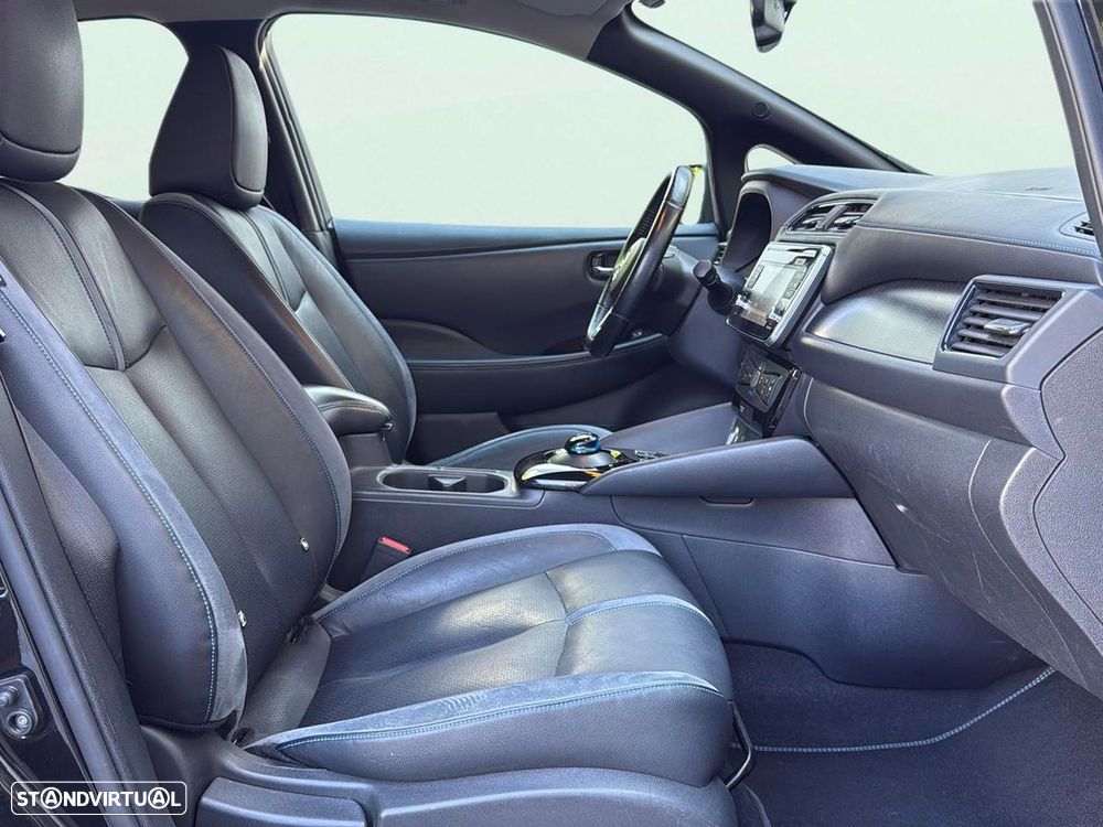 Nissan Leaf - 14