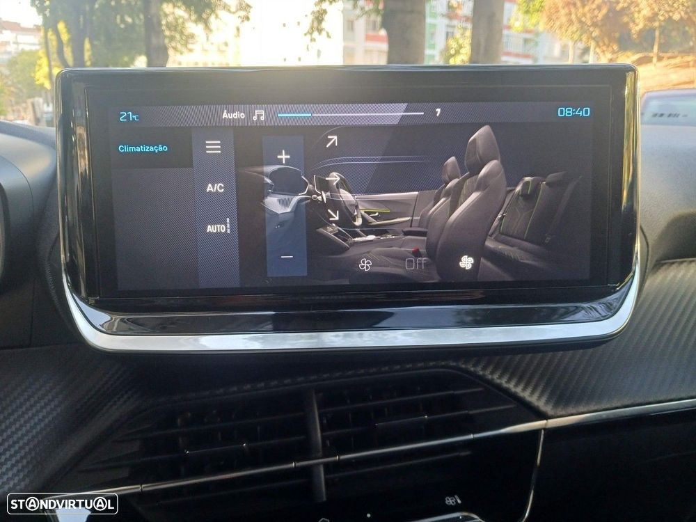 Peugeot 2008 1.2 Hybrid Allure e-DCS6 - 17