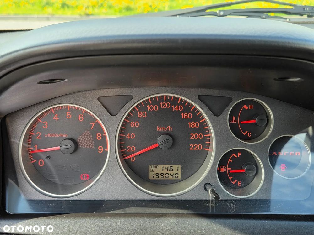 Mitsubishi Lancer 2.0 Sport - 12