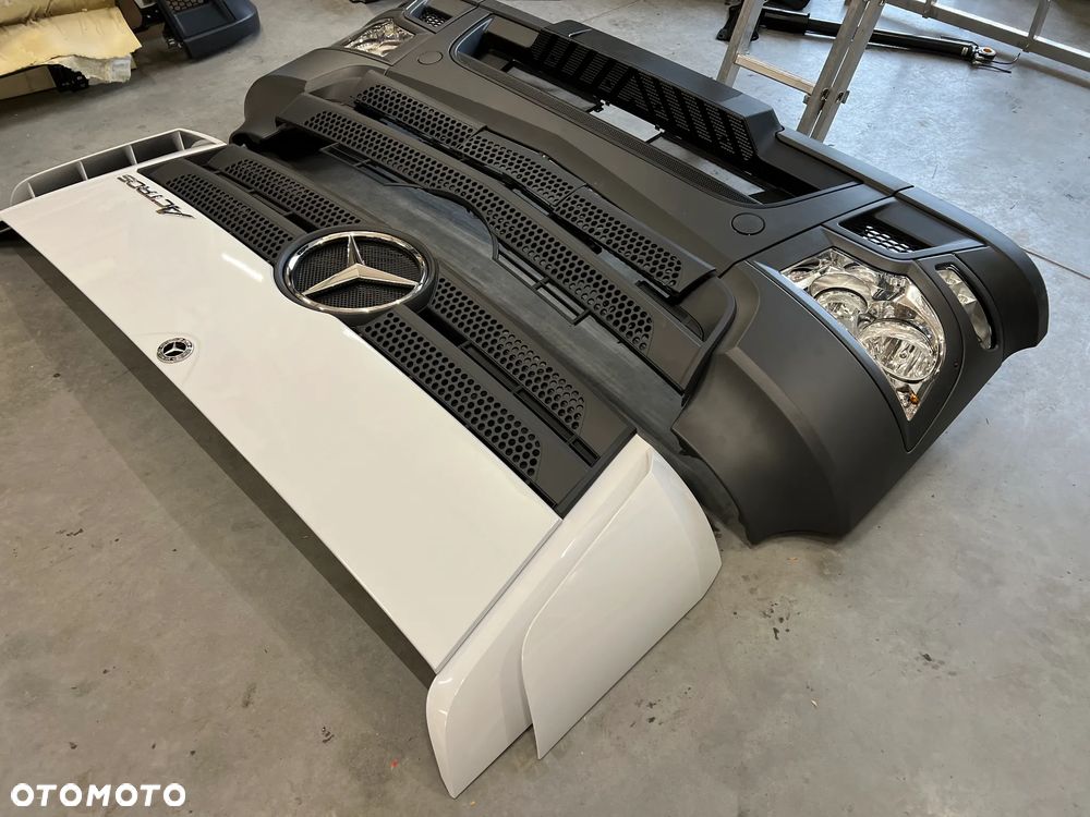 Maska zderzak przód Mercedes MP4 Actros Antos wąska kabina 230cm - 4