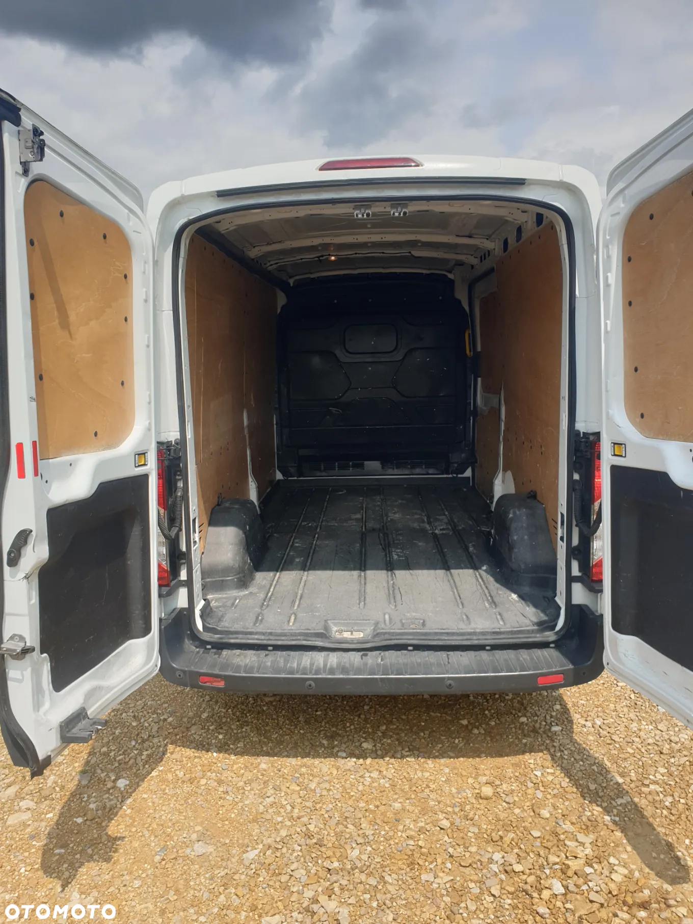 Ford TRANSIT - 16