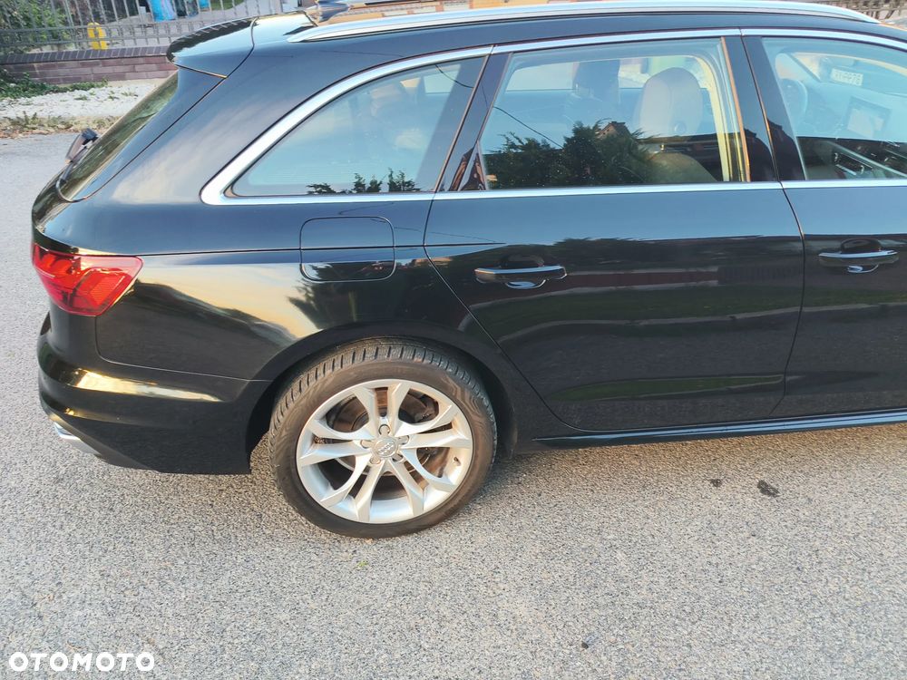 Audi A4 Avant 35 TFSI S tronic sport - 31