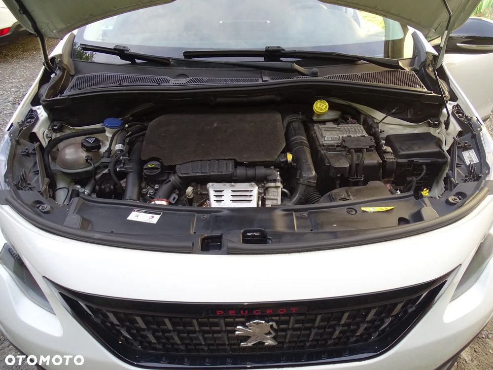Peugeot 2008 PureTech 110 Stop&Start EAT6 GT-Line Edition - 27