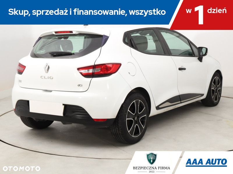 Renault Clio - 7