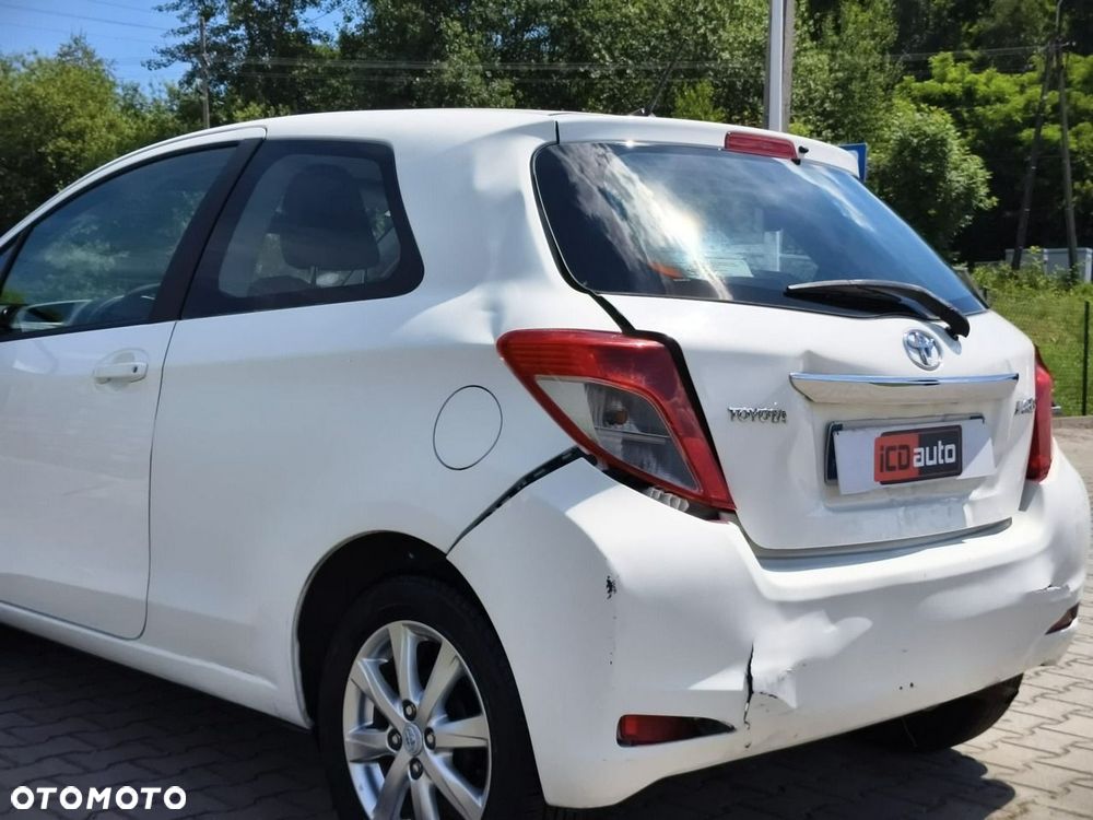 Toyota Yaris - 24
