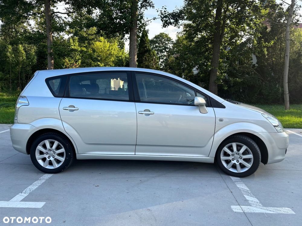 Toyota Corolla Verso - 7