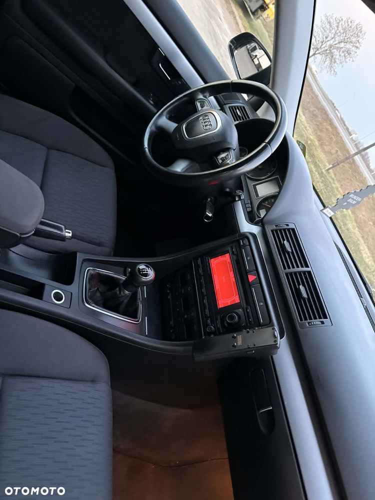 Audi A4 Avant 1.8T - 6