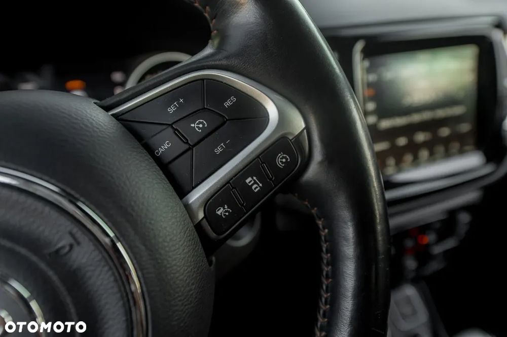 Jeep Compass 1.4 TMair Limited 4WD S&S - 30