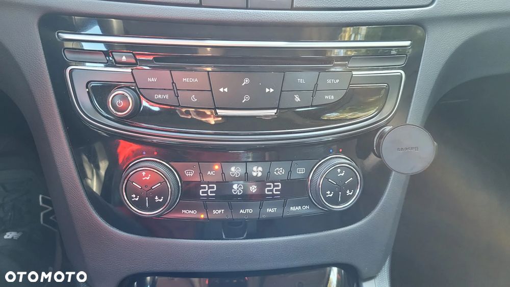 Peugeot 508 1.6 e-THP Allure S&S - 12