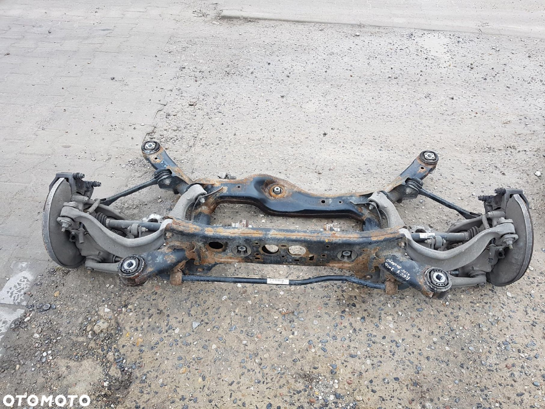 AUDI A6 C7 LIFT 15-18r ALLROAD 3.0 TDI BELKA ZAWIESZENIA TYŁ 4G0505235AD - 2
