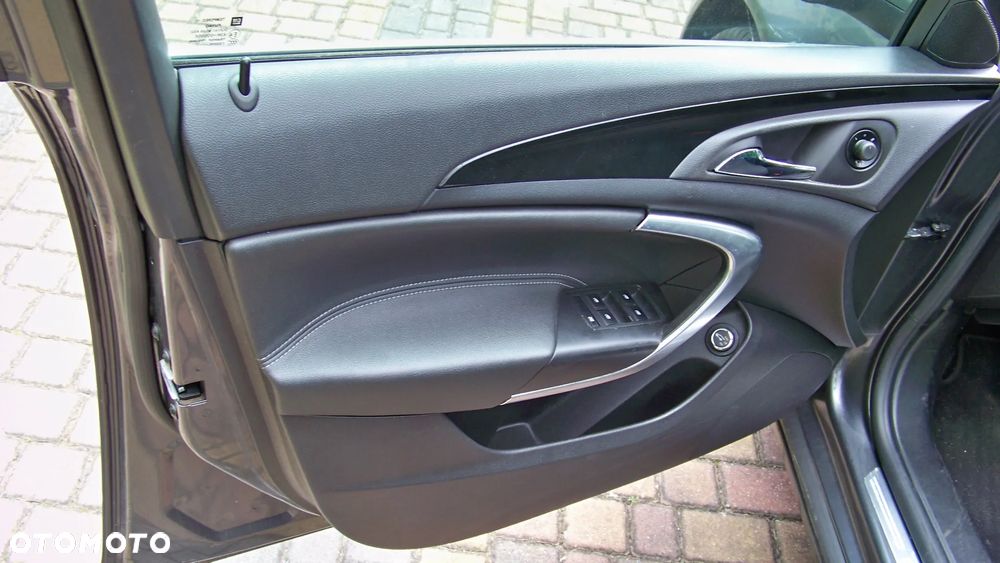 Opel Insignia 2.0 CDTI Cosmo - 12