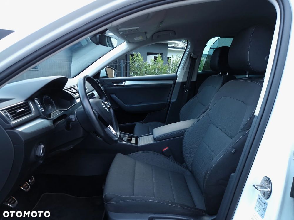 Skoda Superb 1.4 TSI ACT Ambition - 17