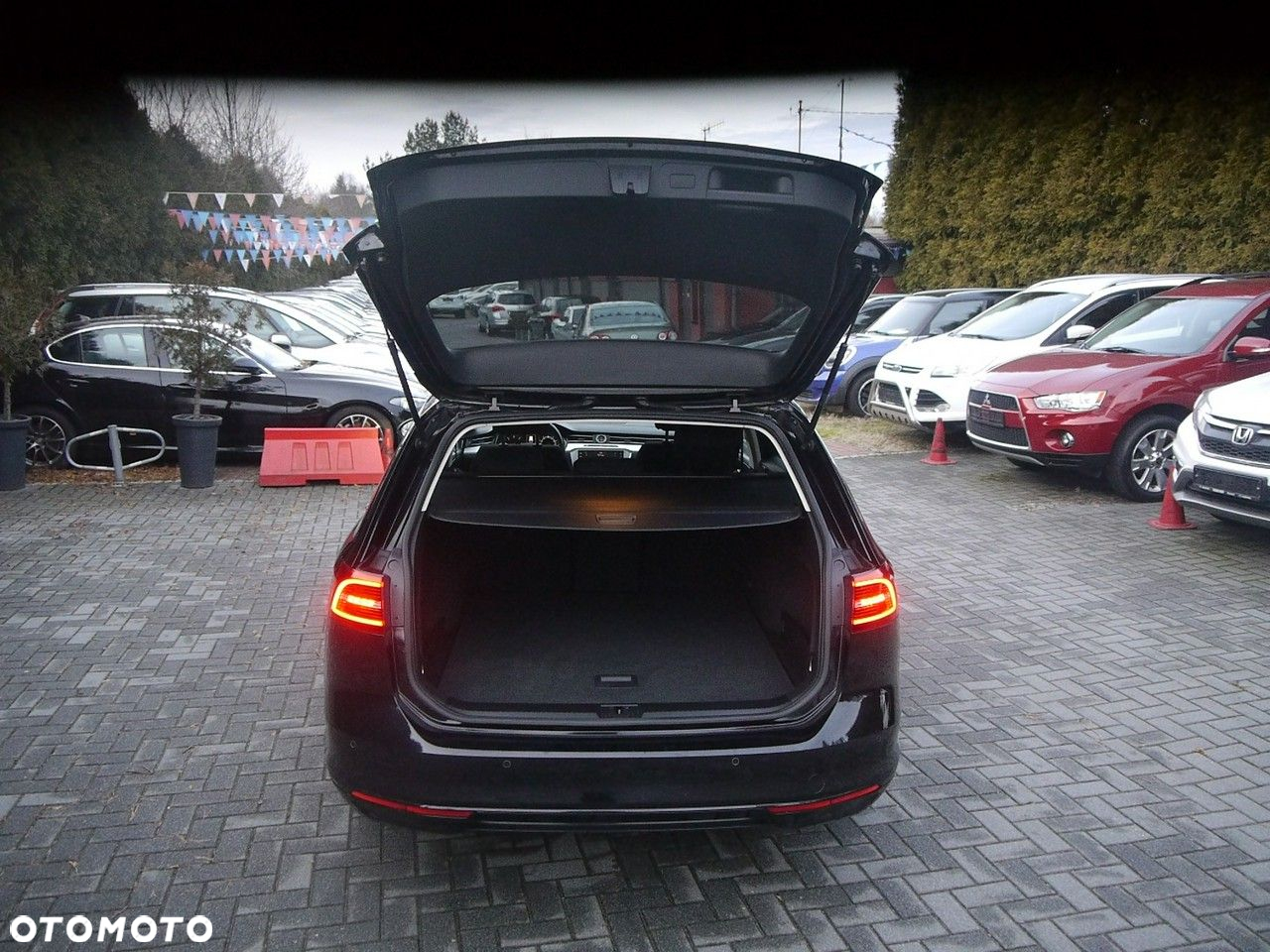 Volkswagen Passat Variant 1.6 TDI (BlueMotion Technology) Comfortline - 12