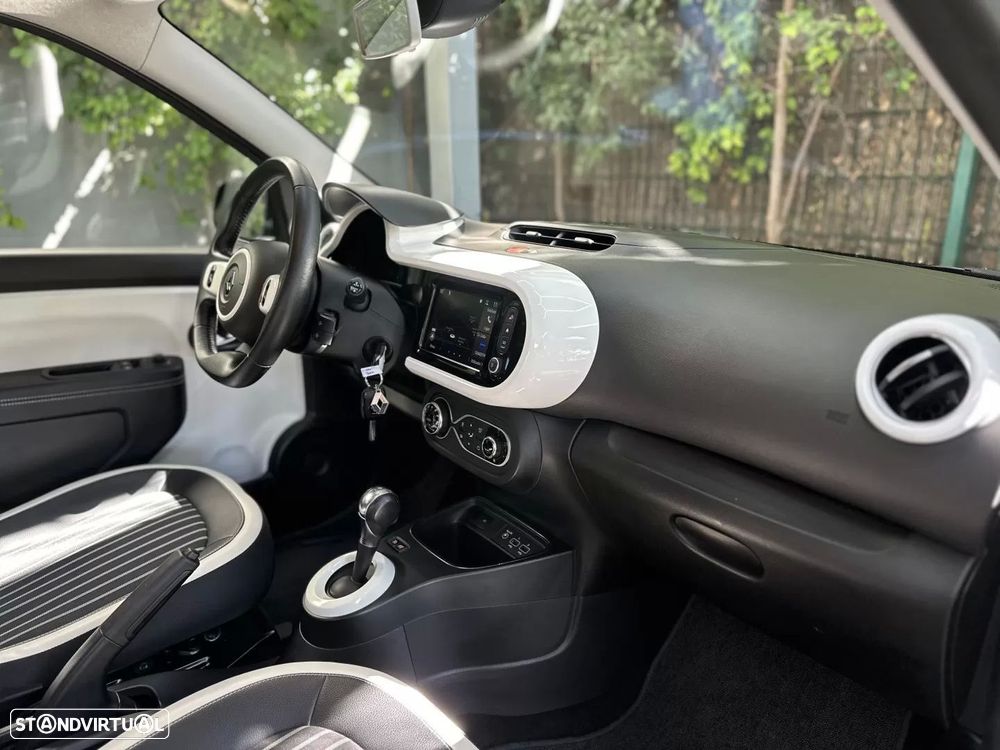 Renault Twingo Z.E. 22 Intens - 18