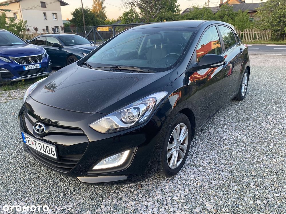 Hyundai i30 1.4 Premium - 1