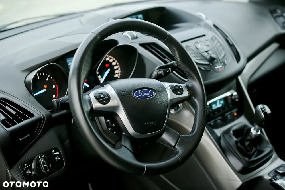 Ford Kuga 2.0 TDCi 2x4 SYNC - 28