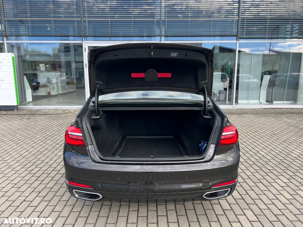 BMW Seria 7 730d xDrive - 10