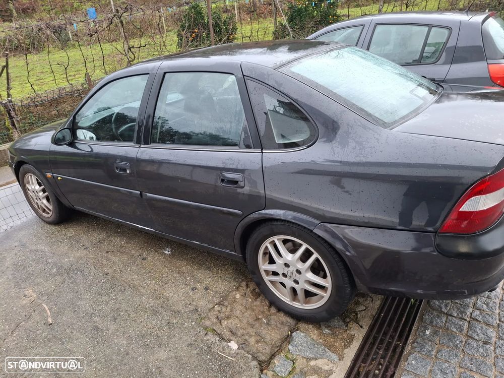 Opel Vectra 2.0 DTi Comfort - 3