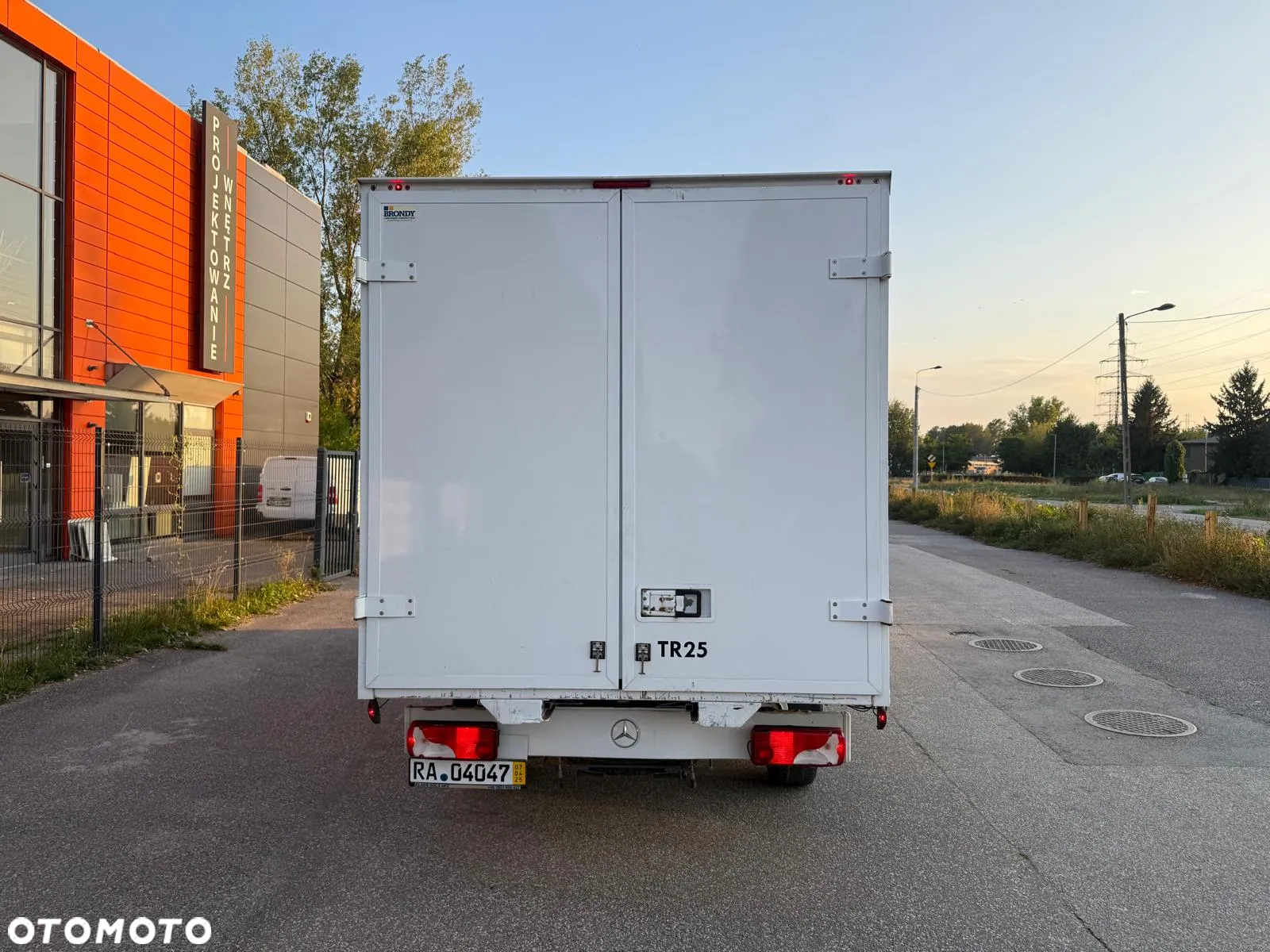Mercedes-Benz Sprinter 319, 3.0 190KM, Automat, Niski przebieg - 5