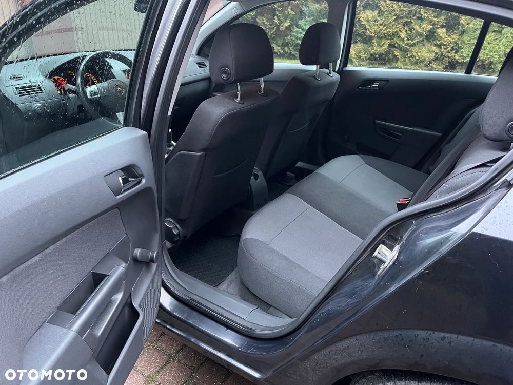 Opel Astra 1.6 Enjoy - 8